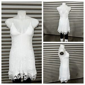 Lulu”s Dress White Adjustable Straps Lace Hem Rayon Size Small